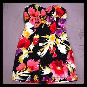 Floral tight dress 🌺